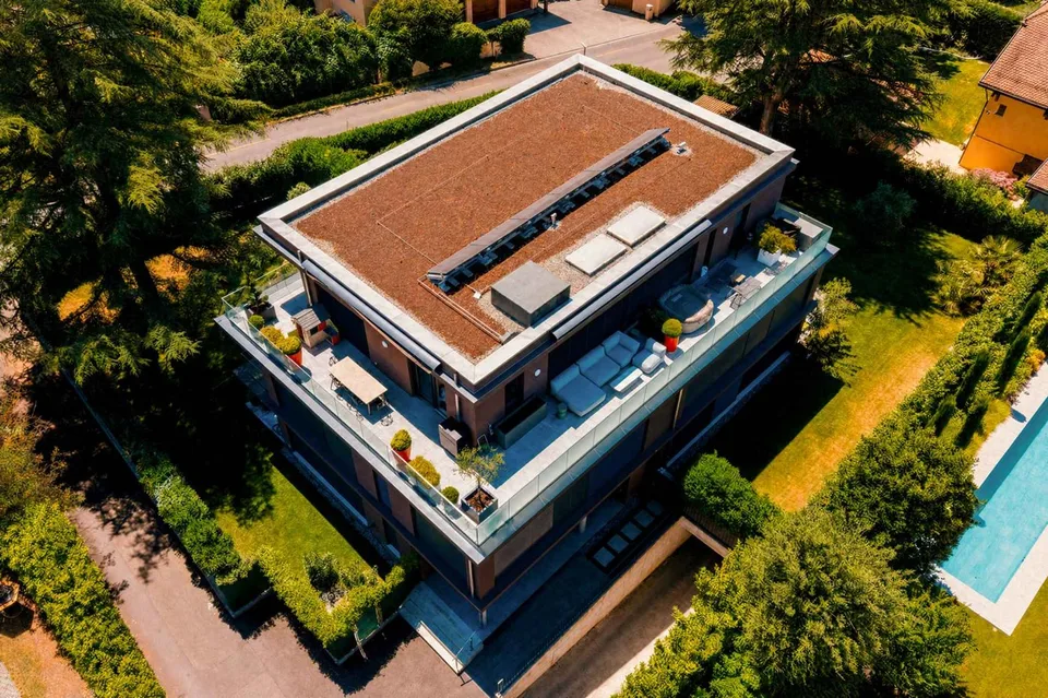 Co-exclusivity: Attic with panoramic terrace in Vandoeuvres