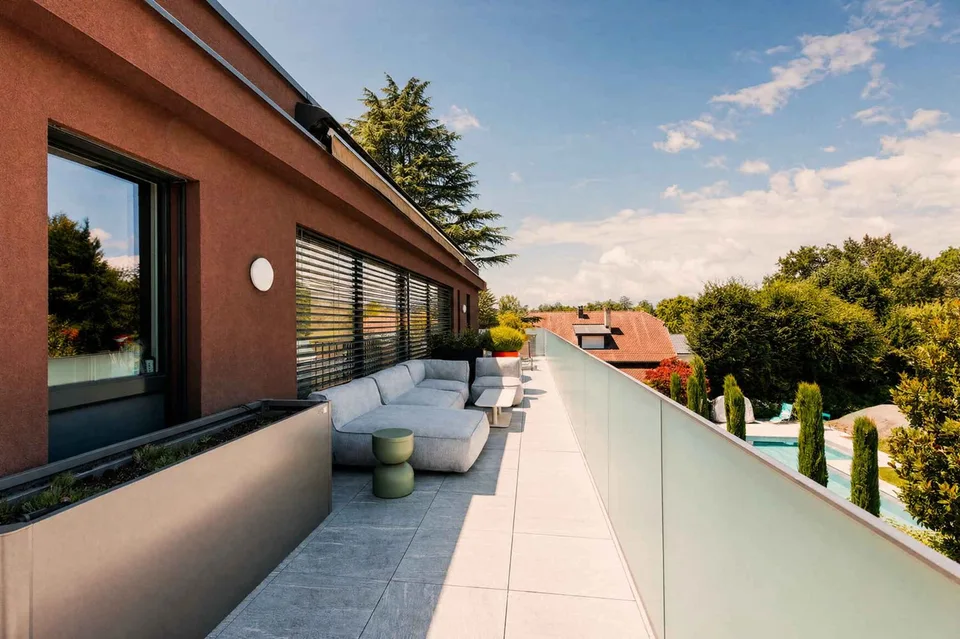 Co-exclusivity: Attic with panoramic terrace in Vandoeuvres