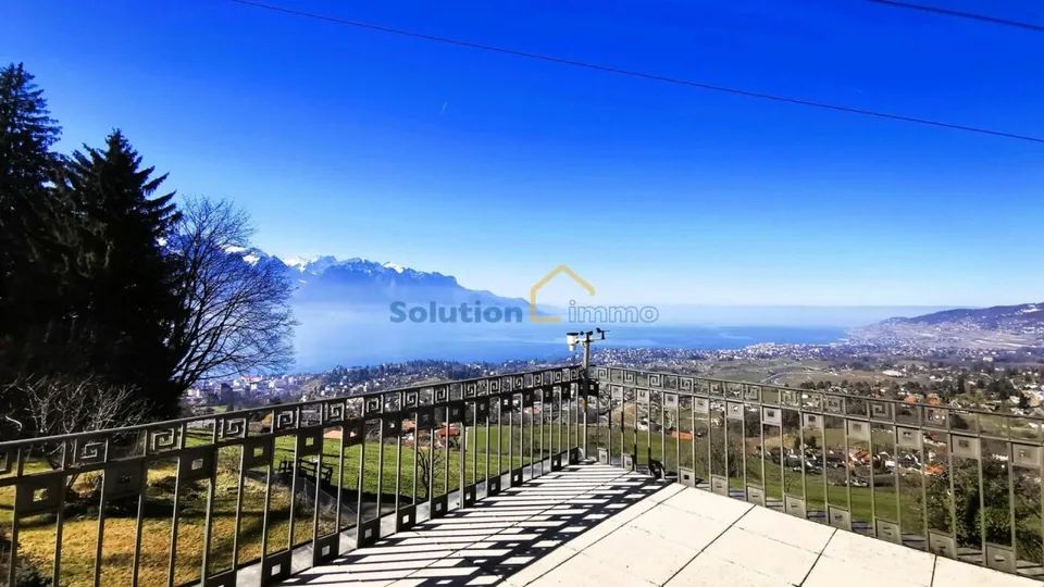 Vista magnifica, casa con 2 alloggi