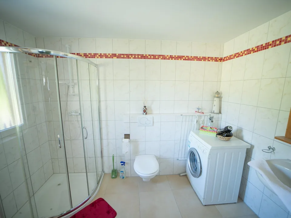 Casa unifamiliare attraente con vista sulle Alpi incluse un appartamento vacanze – foto 9 di 13