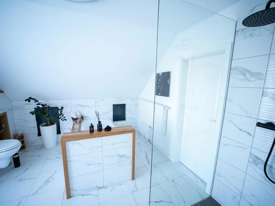 Casa unifamiliare attraente con vista sulle Alpi incluse un appartamento vacanze – foto 13 di 13