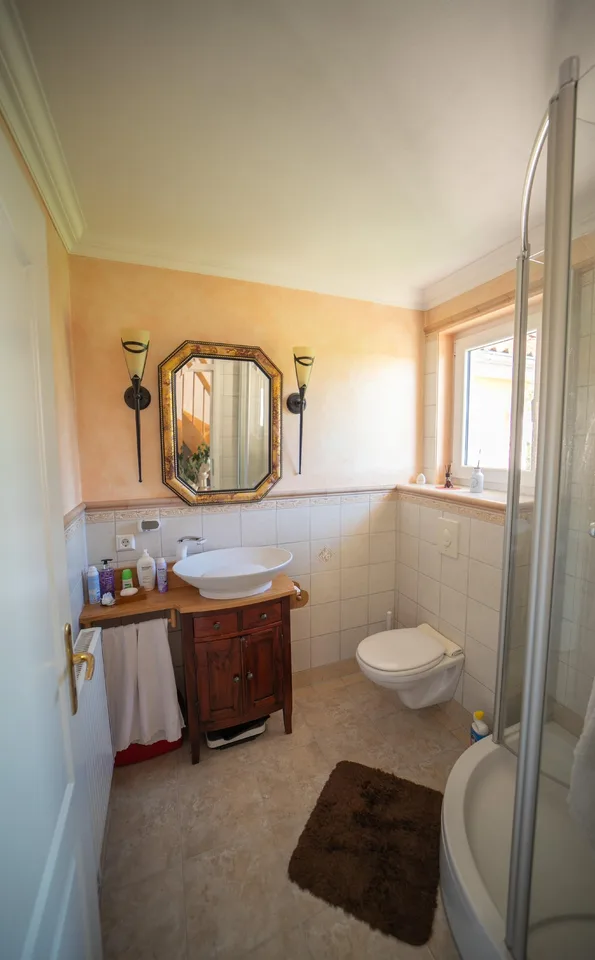 Casa unifamiliare attraente con vista sulle Alpi incluse un appartamento vacanze – foto 7 di 13