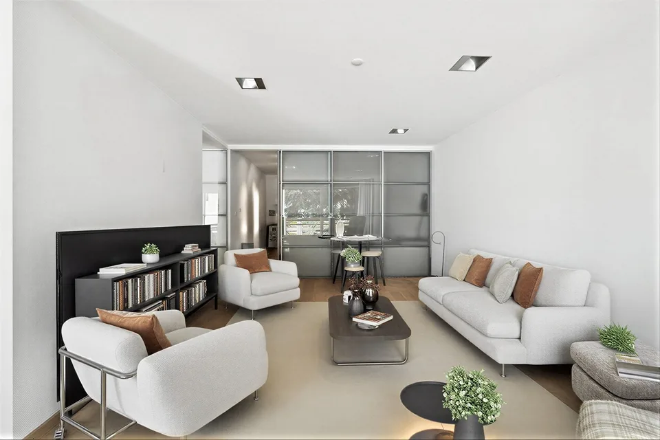 Rarely for sale, apartment located on the famous Quai des Fleurs – photo 8 of 10