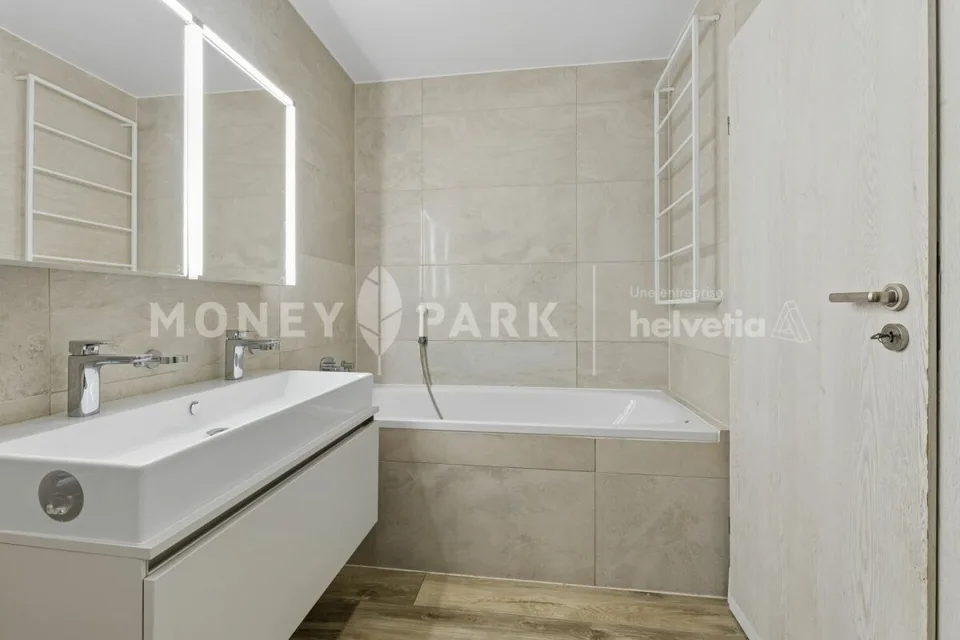Beautiful duplex apartment – photo 13 of 15