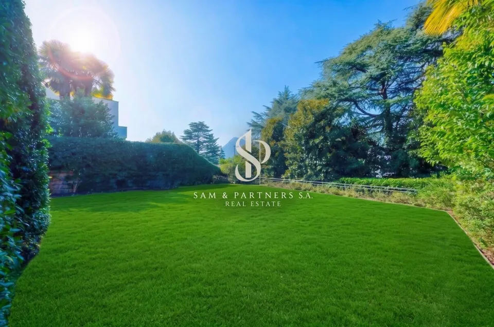 Villa avec jardin ou trois appartements – photo 13 sur 14