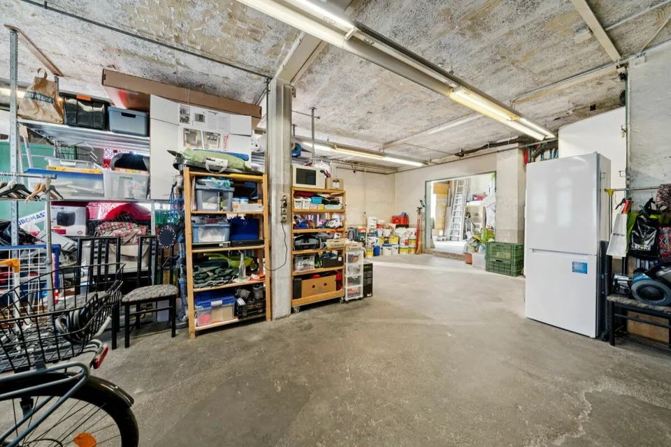 Proprietà con 2 appartamenti indipendenti e laboratorio