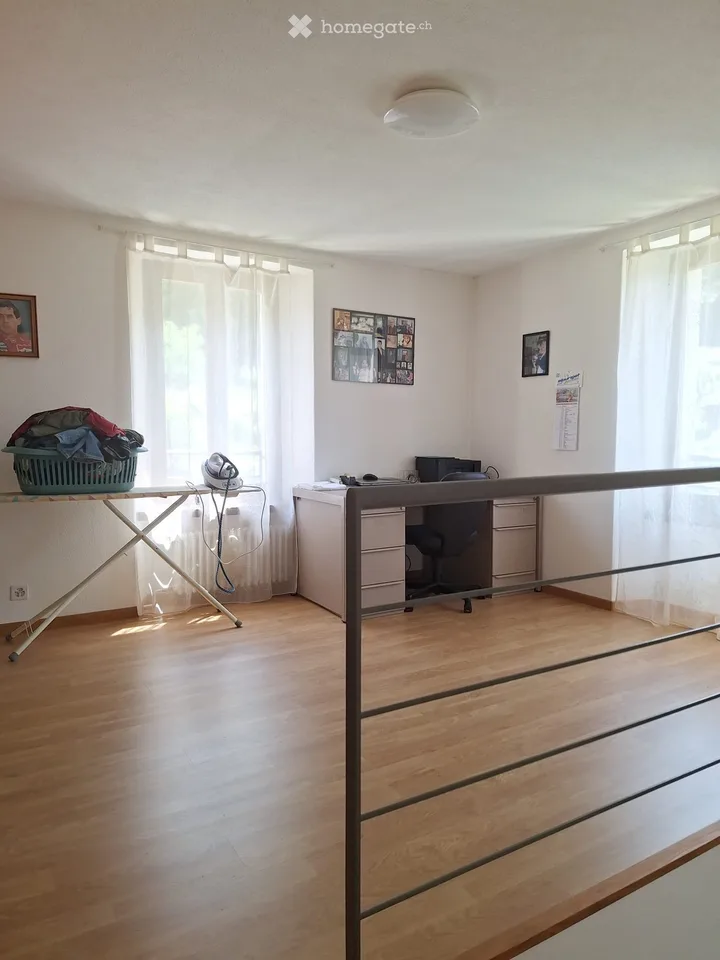 CASA PLURIFAMILIARE CON 2 APPARTAMENTI/GIARDINO/5 POSTI AUTO