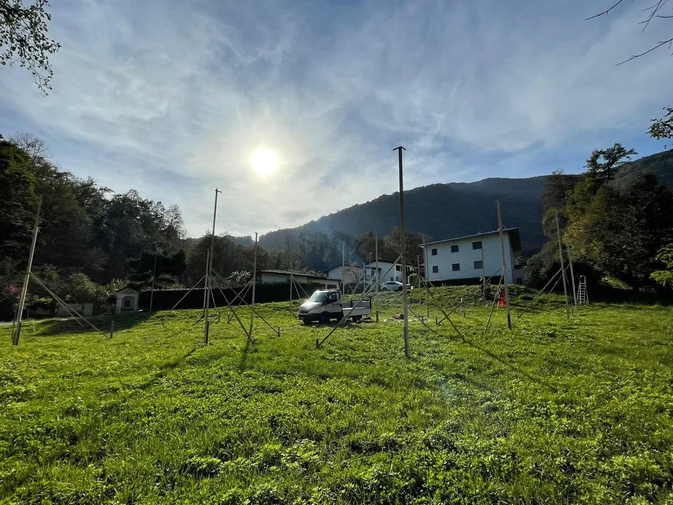 Terrain constructible dans un endroit calme à Arcegno – photo 7 sur 8