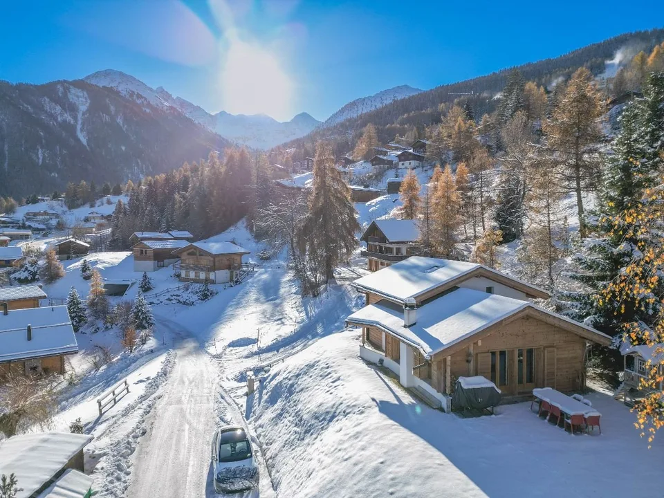 Sunny chalet with stunnign view!
