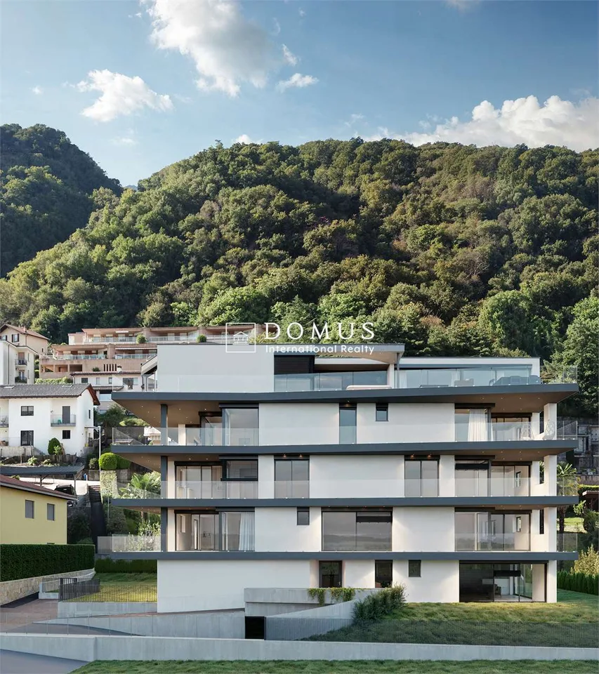 Attico 5,5 locali con vista lago