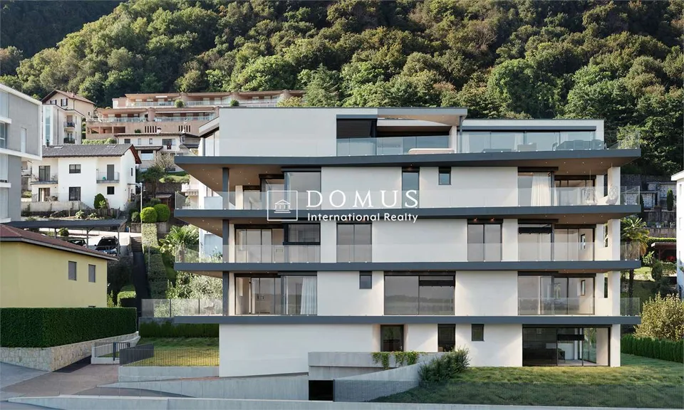 Attico 5,5 locali con vista lago