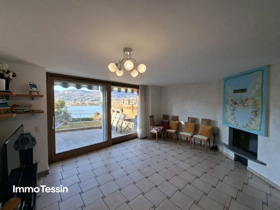 GELEGENHEIT: Wohlfühloase mit fantastischer Seesicht auf den Lago di Lugano an sehr ruhiger und sonniger Lage nahe Lugano – Foto 8 von 13
