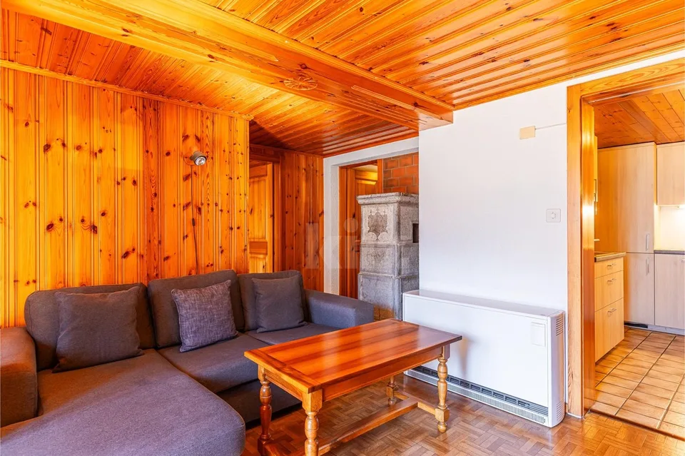 Authentic South-Facing Apartment