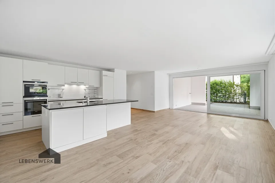 Arrivare, sentirsi bene e godersi la vita in un appartamento di giardino moderno