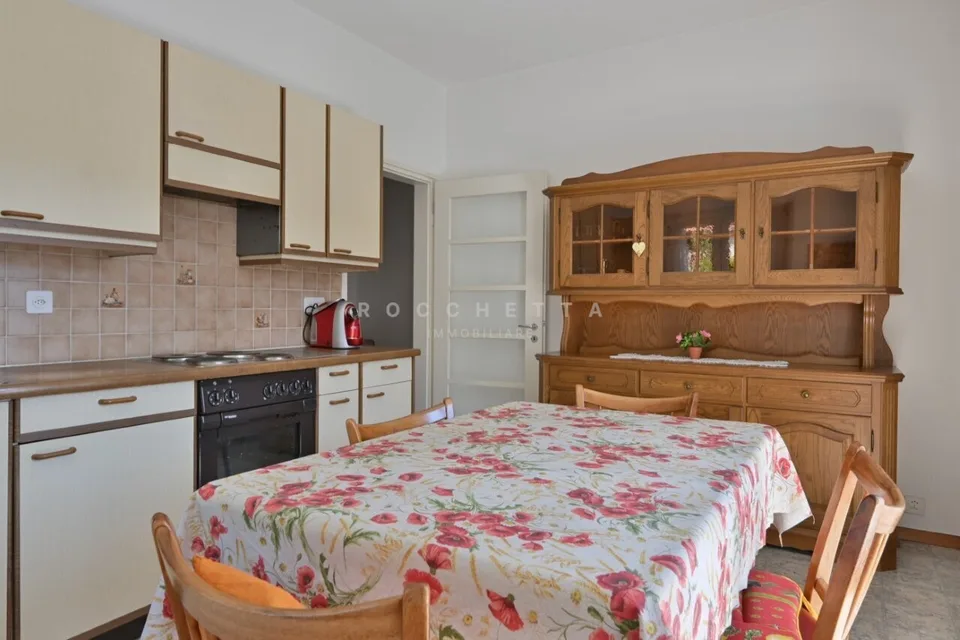 Casa bifamiliare nel Nucleo con grande potenziale – Foto 9 von 12
