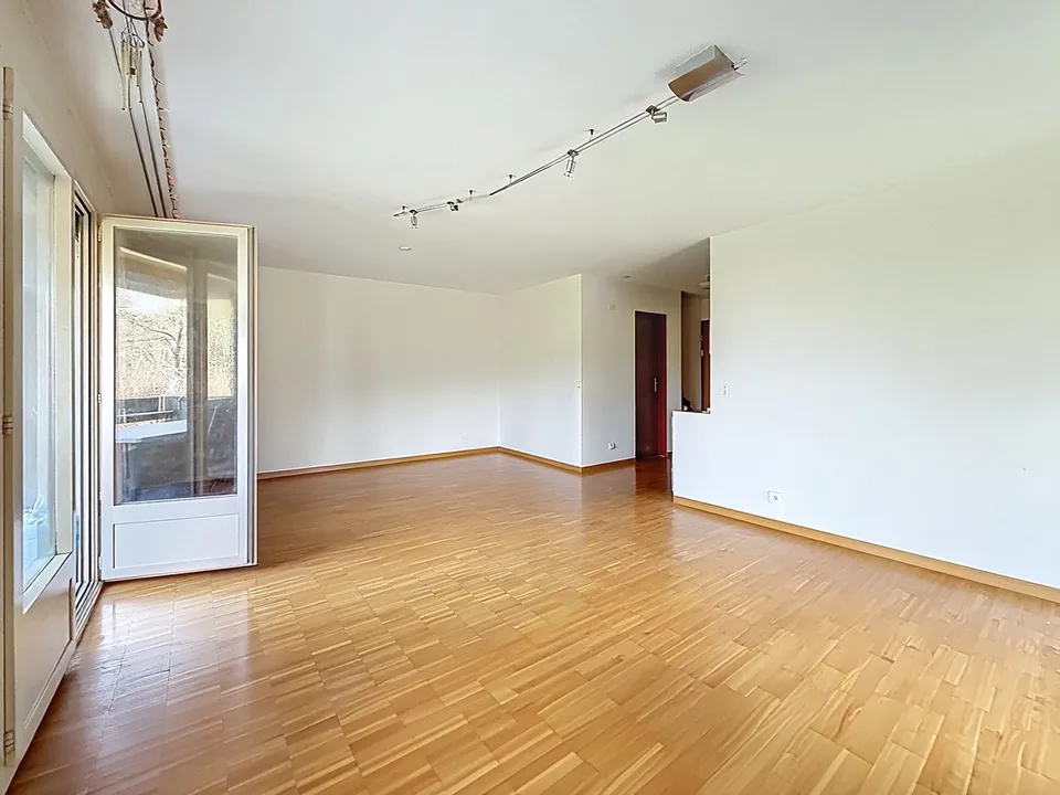 Wohnung 2.5 Zimmer zu verkaufen in Freiburg
