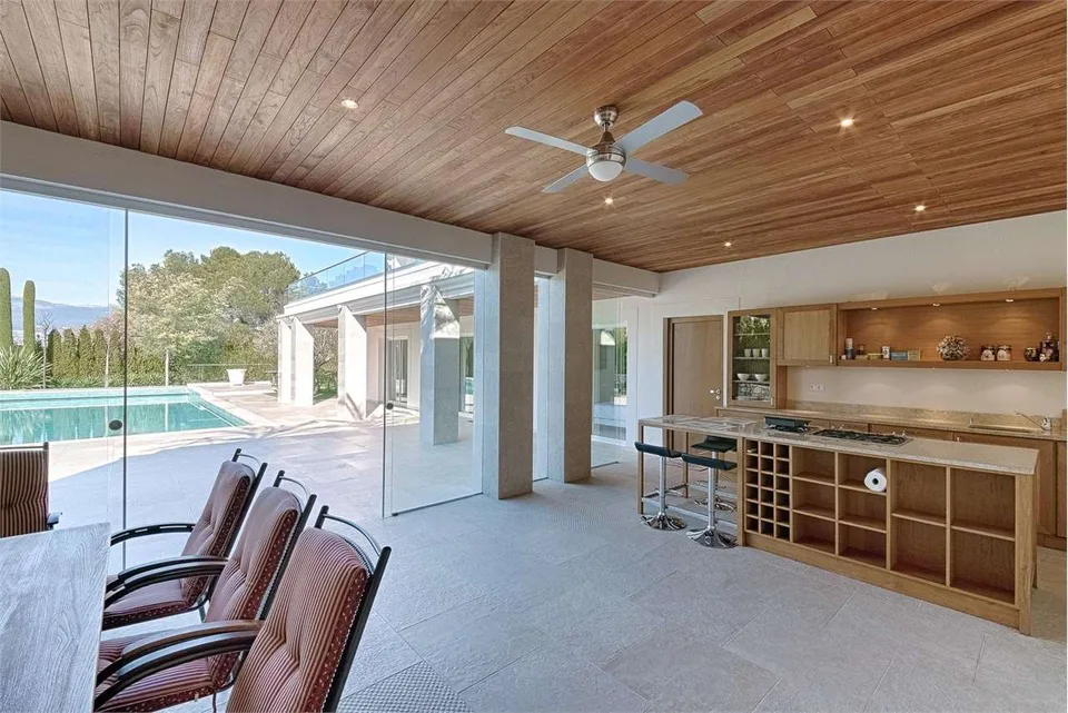Villa di Prestigio nel Cuore del Royal Mougins Golf Club