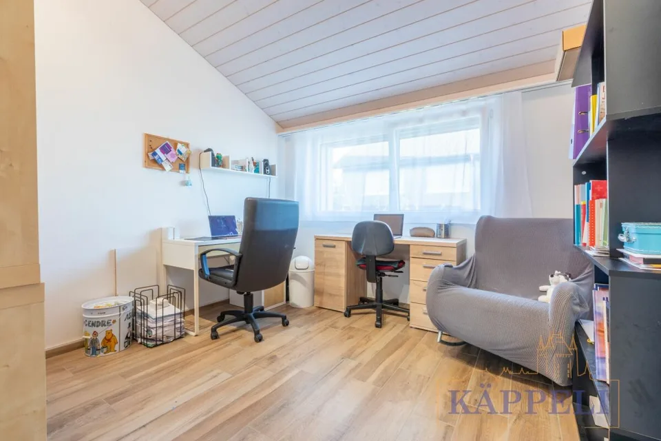 6.5 Room Semi-Detached House with Mountain View in Uebeschi – photo 13 of 21