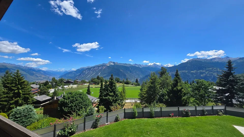 Stupendo chalet di 7 locali con piscina a Crans-Montana