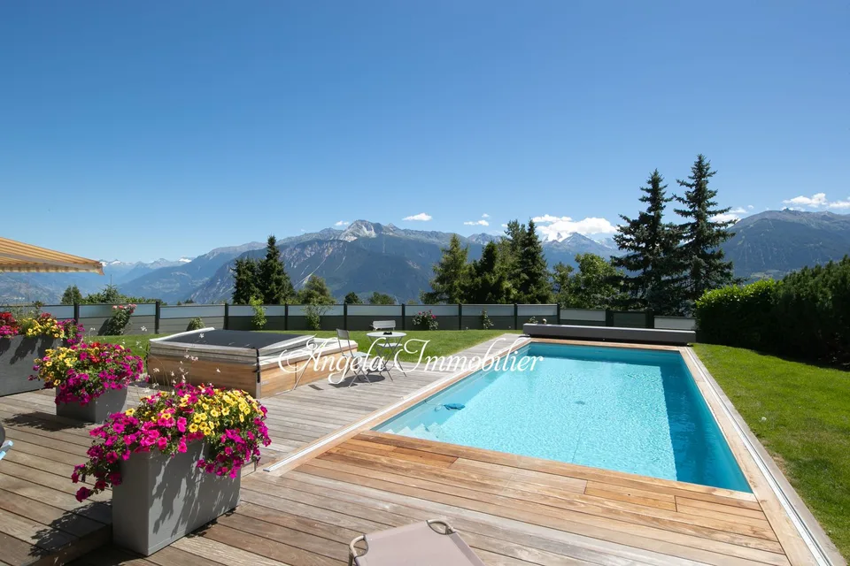 Stupendo chalet di 7 locali con piscina a Crans-Montana