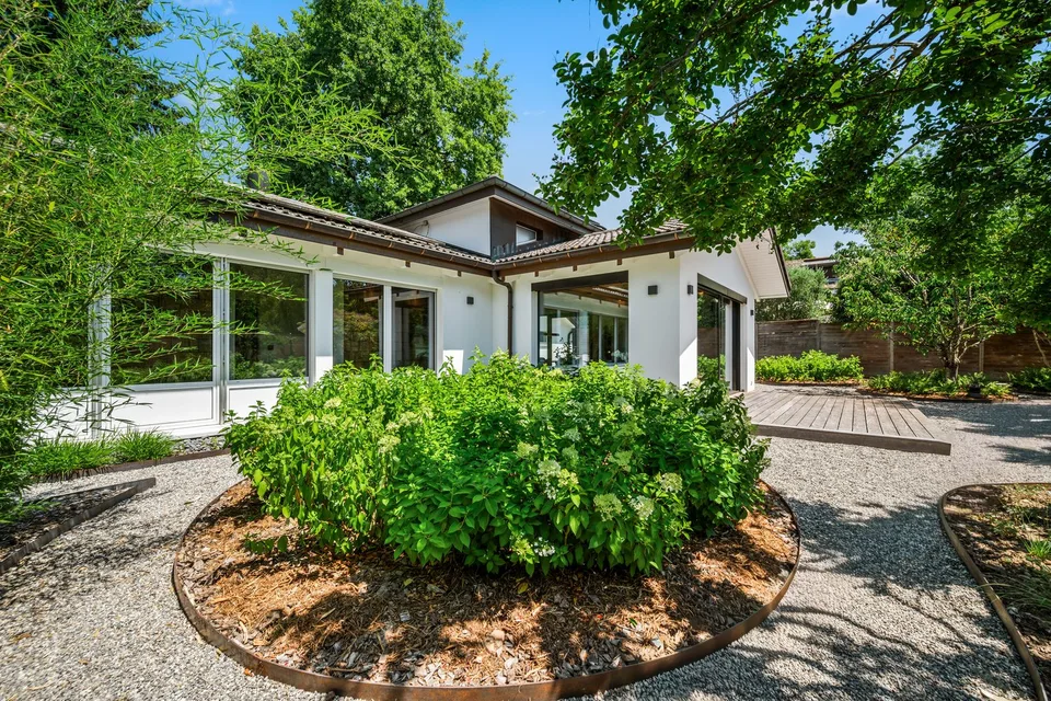 EXKLUSIVITÄT: COLLONGE BELLERIVE - Prächtige Einzelvilla mit Garten – Foto 20 von 21