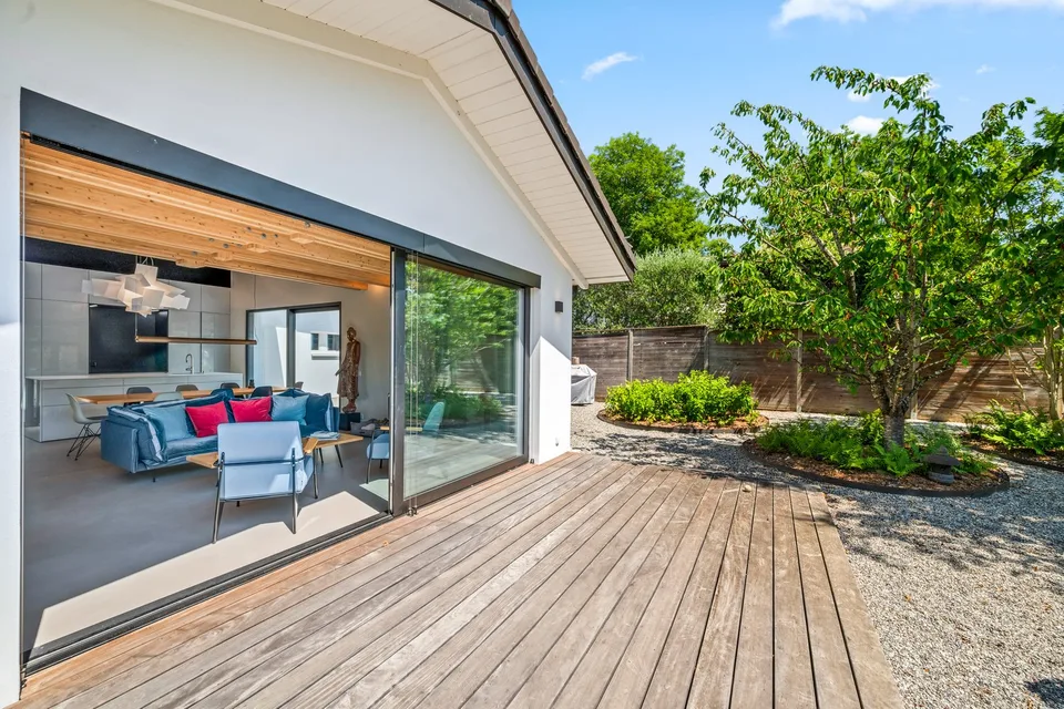 EXKLUSIVITÄT: COLLONGE BELLERIVE - Prächtige Einzelvilla mit Garten – Foto 21 von 21