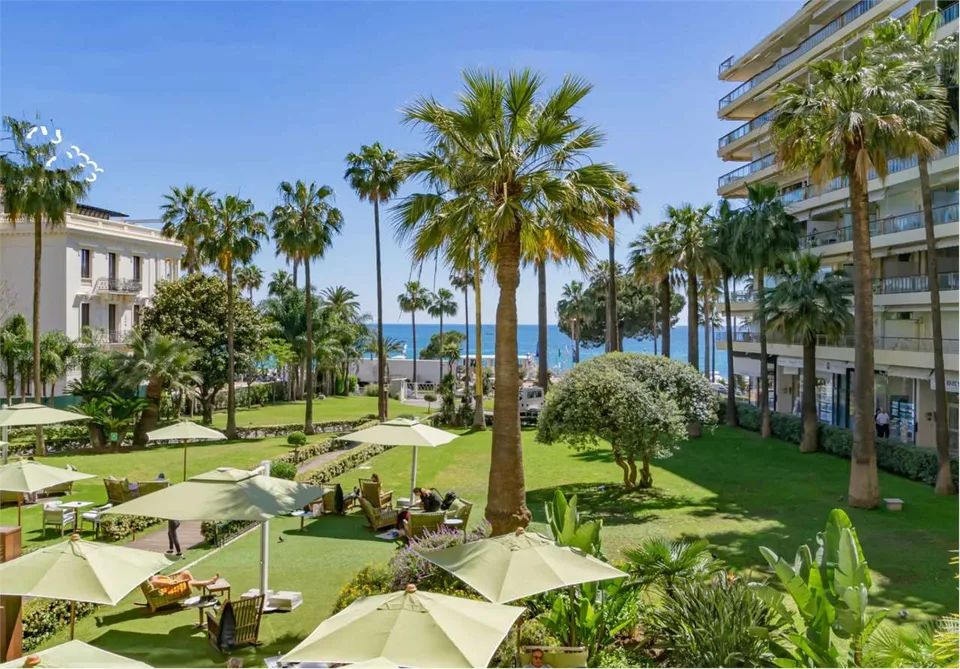 Prestigioso appartamento con vista mare sulla Croisette a Cannes