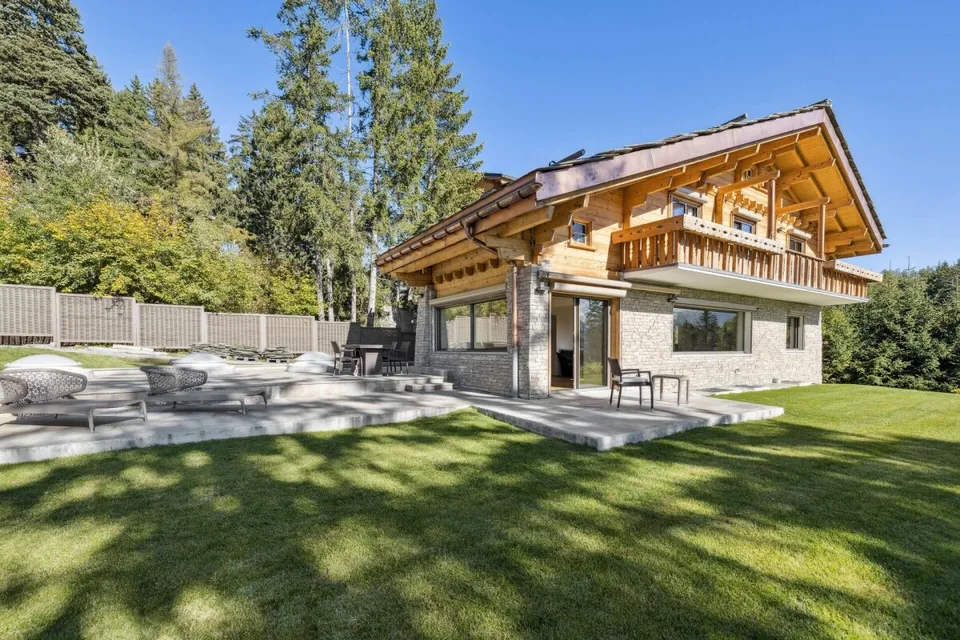 Exceptional Chalet in Crans-Montana