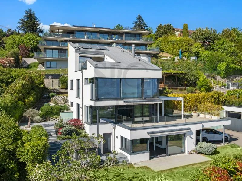 Villa d'architecte avec vue panoramique au c?ur du Lavaux