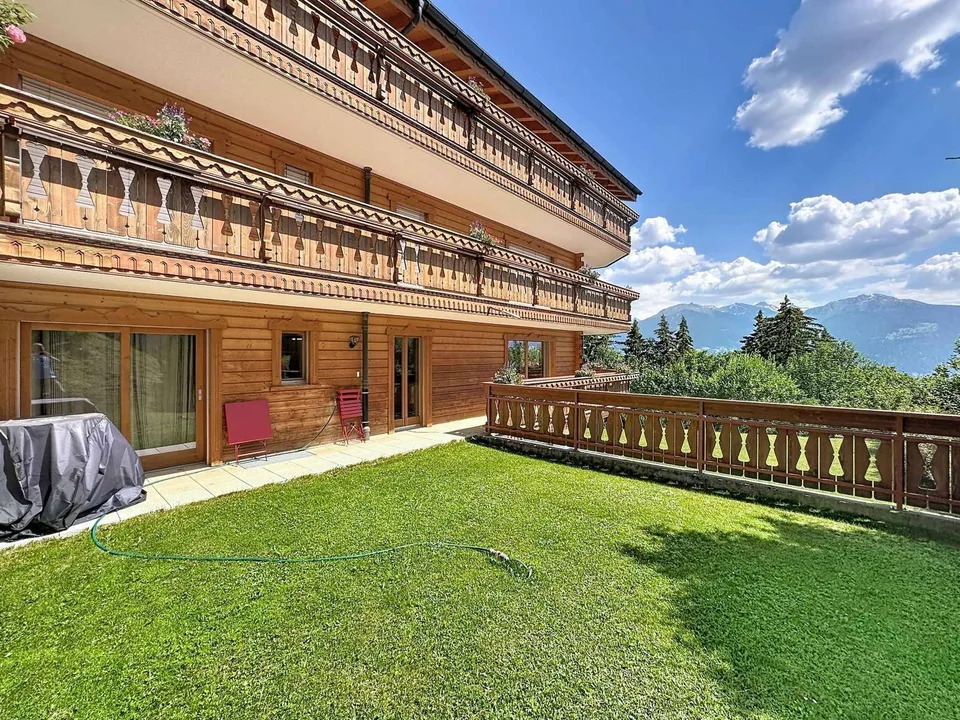 Magnifique appartement de 4.5 pièces avec jardin et belle vue