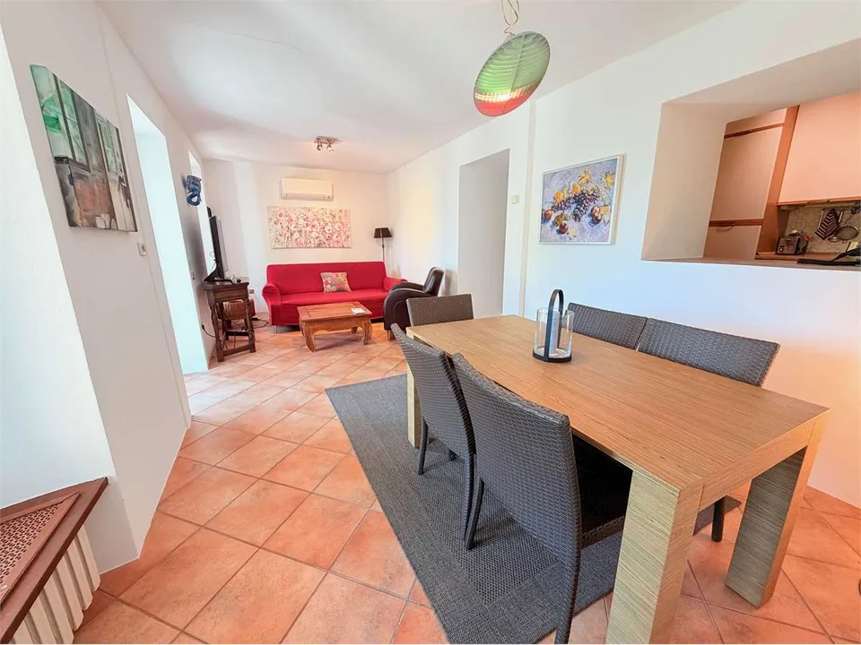 Charming single-family house in sunny location with large garden