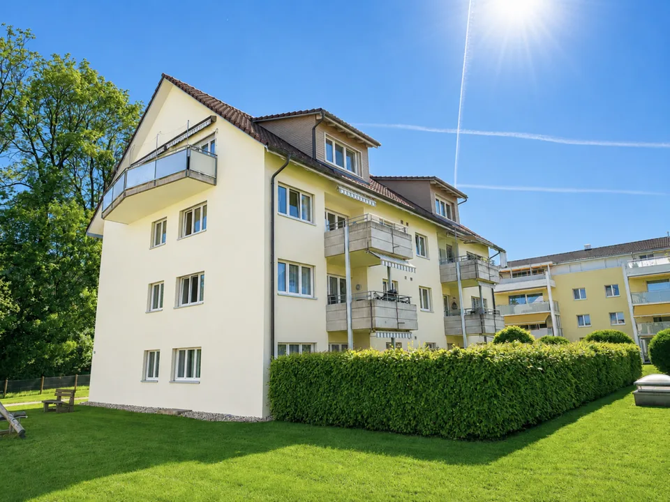 Familienfreundliche Wohnung mit Balkon