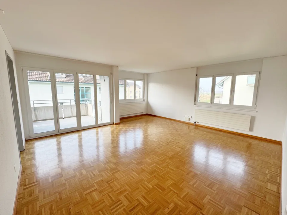 Familienfreundliche Wohnung mit Balkon