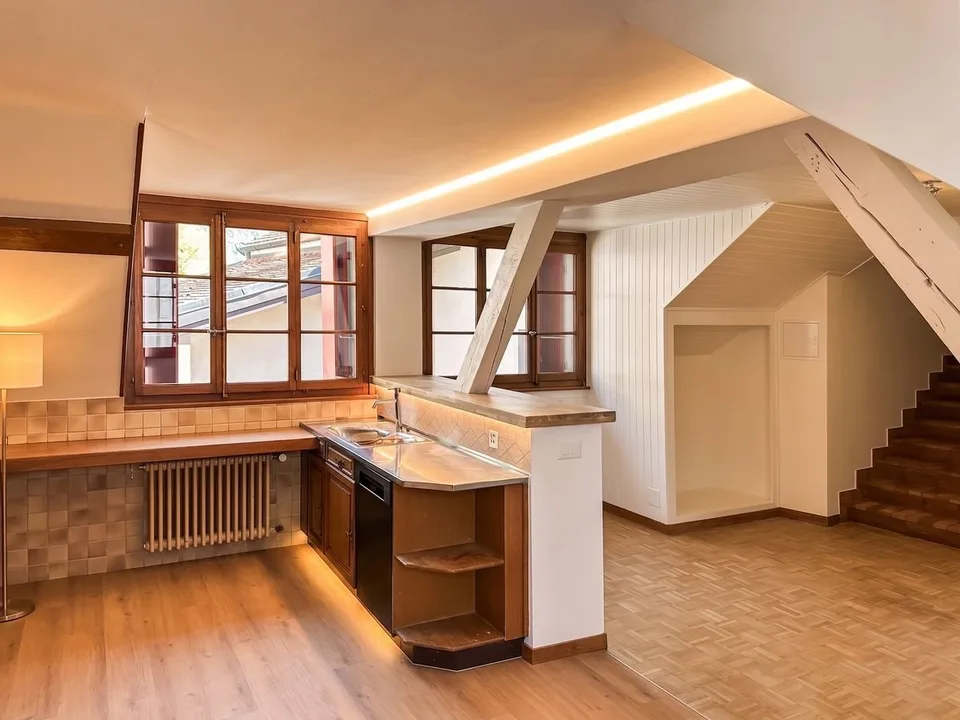 Incantevole duplex di 4,5 locali con 3 camere da letto e vista lago