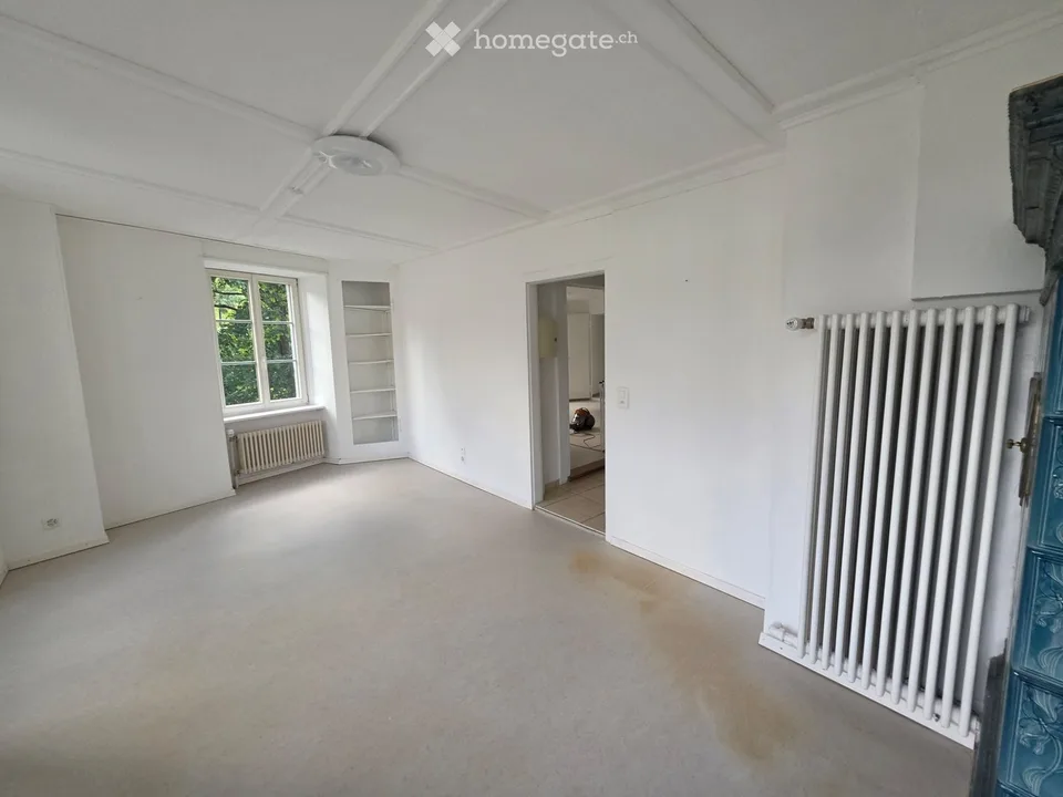 Appartamento di quattro locali con balcone a La Neuveville