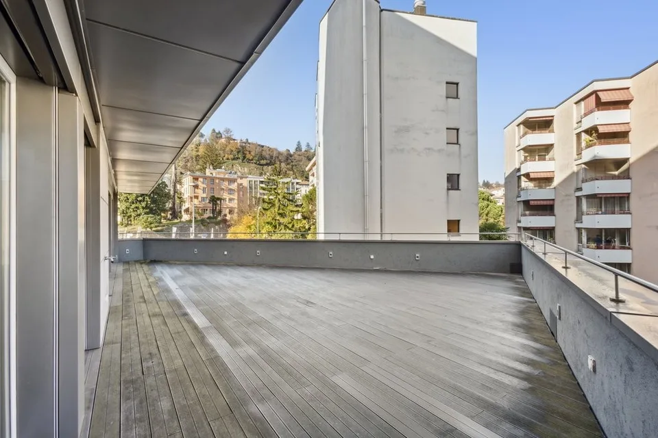 Geräumige Wohnung mit großer Terrasse im Herzen von Paradiso – Foto 9 von 10