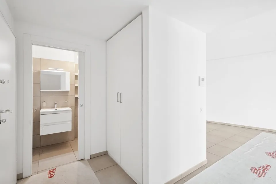 Geräumige Wohnung mit großer Terrasse im Herzen von Paradiso – Foto 7 von 10