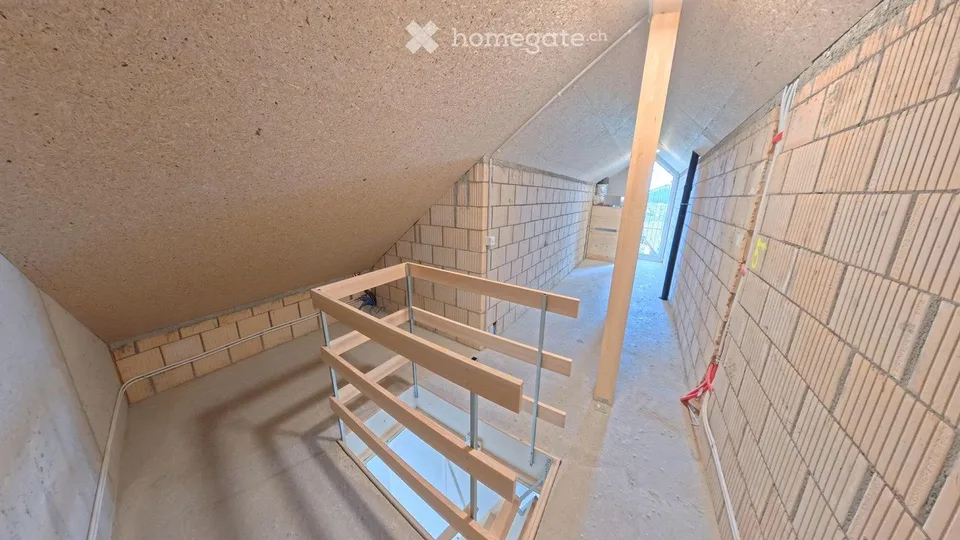 Affitto per la prima volta: 3,5 locali, 120 m2, terrazza sul tetto, CHF 2'500 incluse spese accessorie