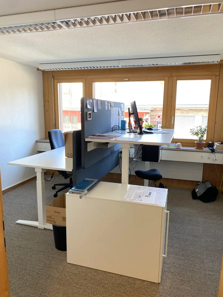 151m2 - Bürofläche mit herrlichem Bergblick in Frutigen – Foto 6 von 12