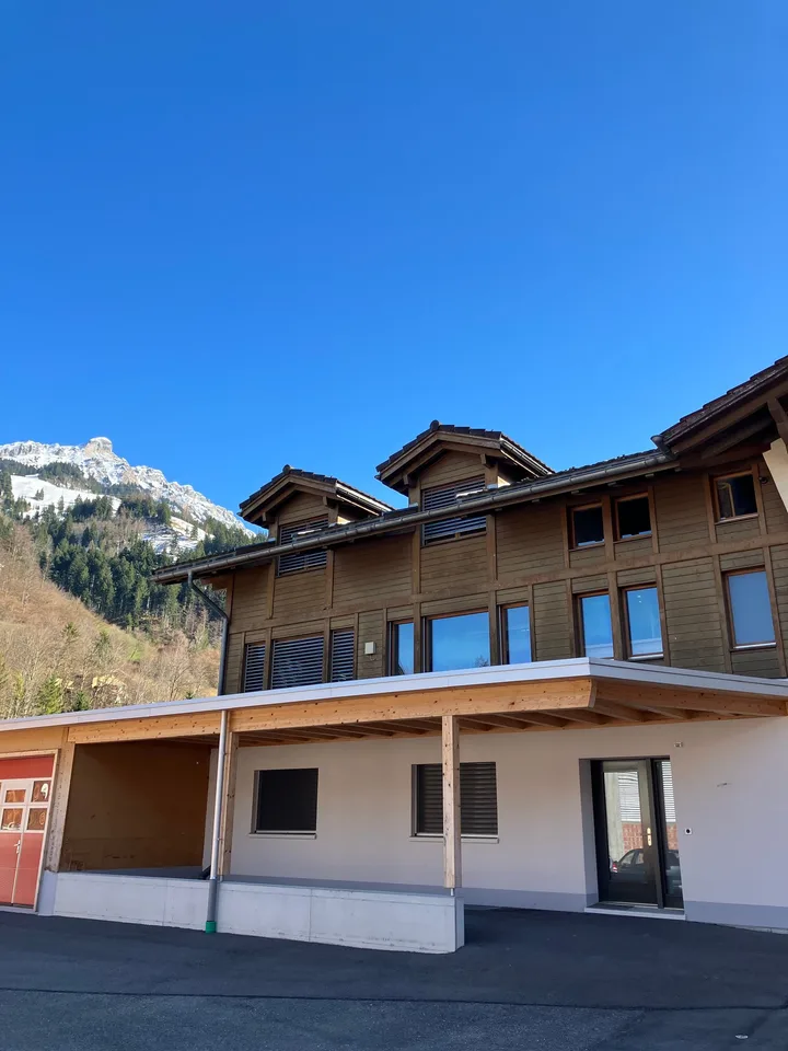 151m2 - Bürofläche mit herrlichem Bergblick in Frutigen
