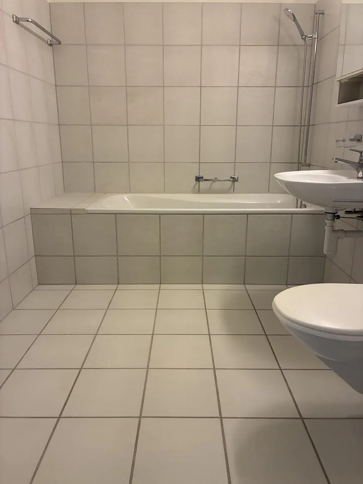 Helle Wohnung mit Sitzplatz – Foto 11 von 13