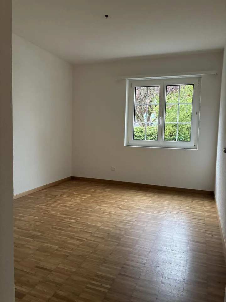 Helle Wohnung mit Sitzplatz – Foto 12 von 13