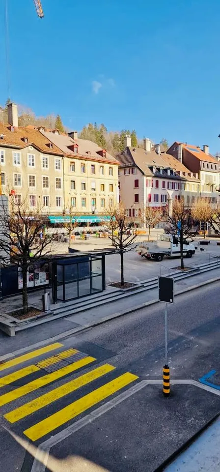 Wohnung 3.5 Zimmer renoviert im Herzen von Le Locle