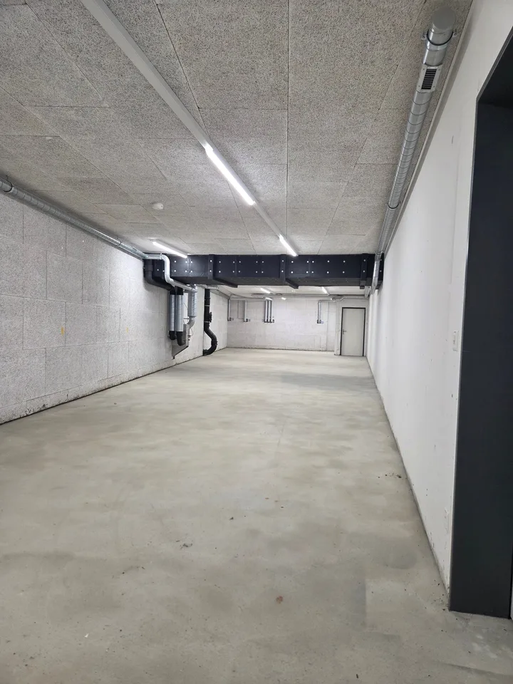 Moderne Lagerflächen im K7 Center Bubendorf: 116 m² und 150 m²