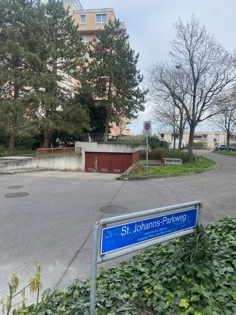 Autoeinstellplatz