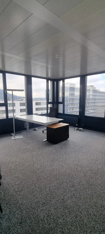 Helles & modernes Büro zentral gelegen in Bern!