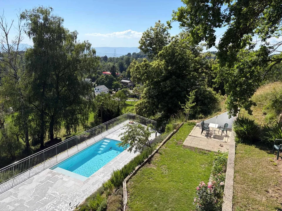 Magnifique villa avec piscine à Epalinges