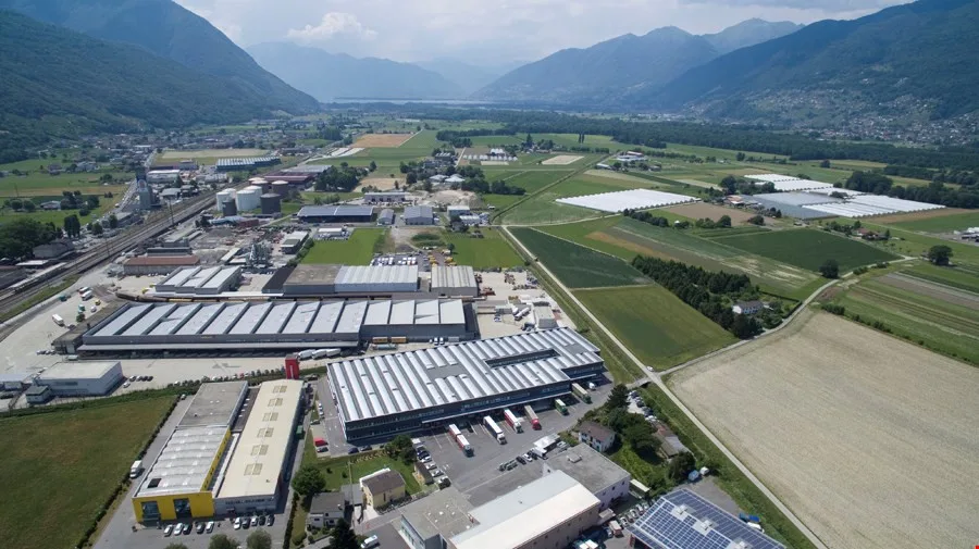 CADENAZZO - AFFITTASI UFFICIO DI 168 MQ (rif. 101) – foto 10 di 13
