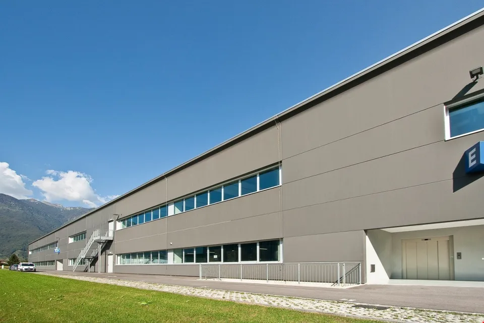 CADENAZZO - AFFITTASI UFFICIO DI 168 MQ (rif. 101) – foto 7 di 13
