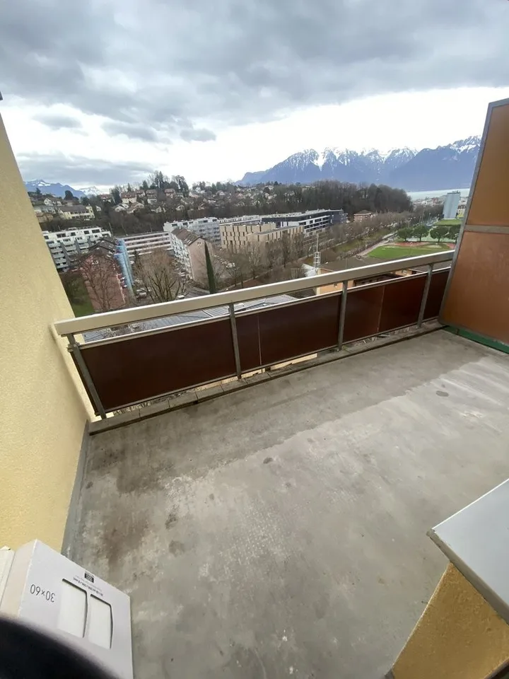 Komplett renoviert mit Blick auf den See!